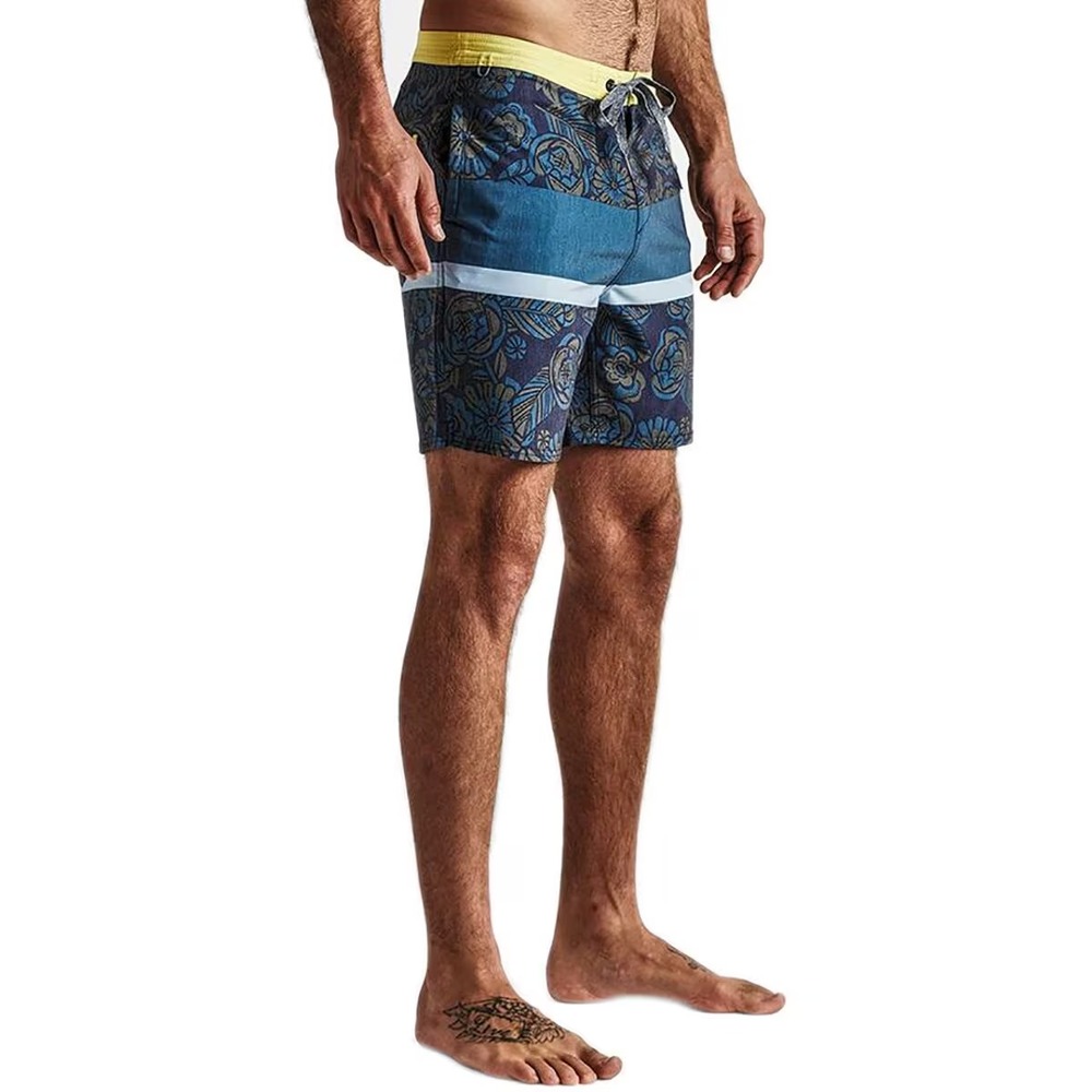 Roark Mens 28 Chiller Warung 17" Board Shorts w Pockets Faded Navy Yellow NWT A2